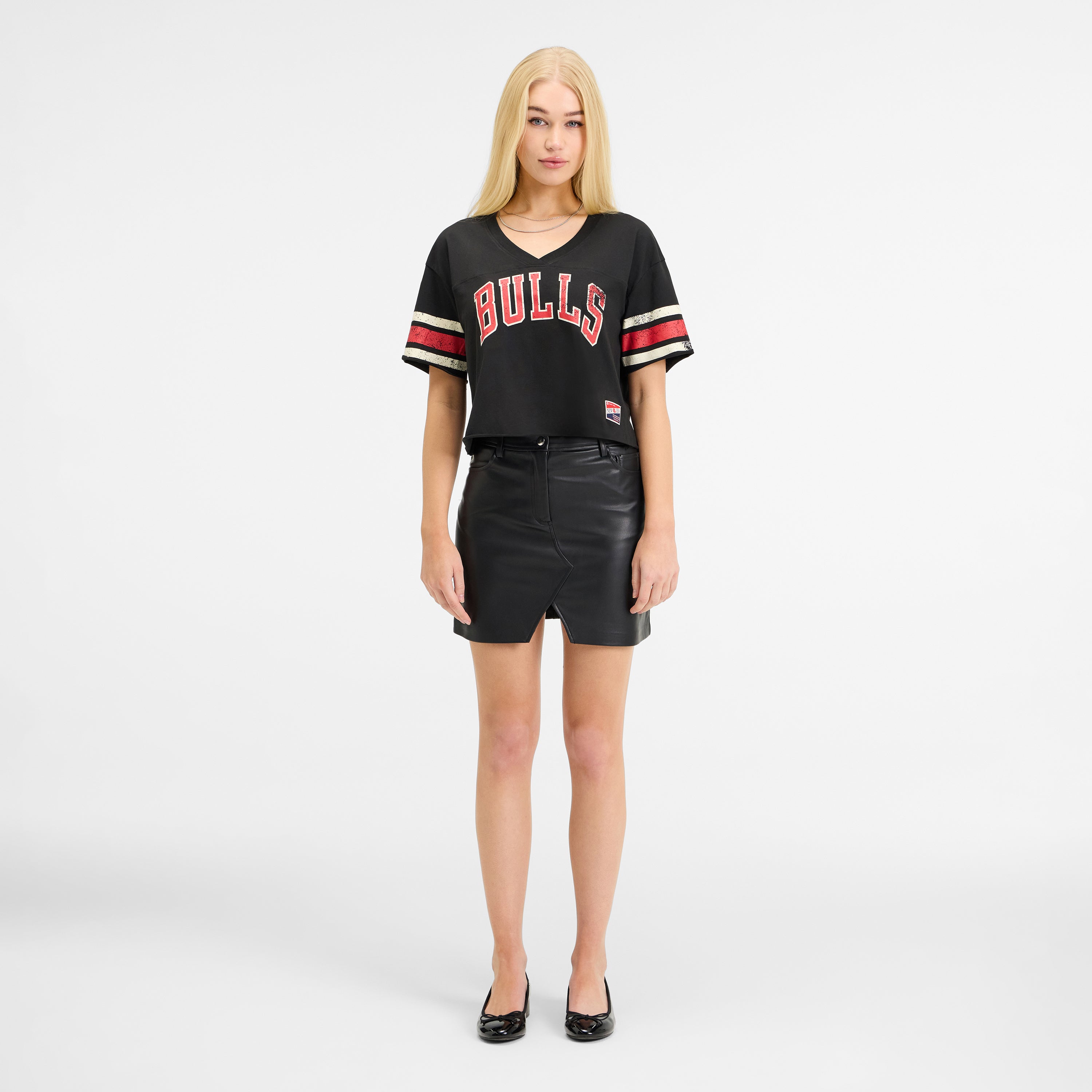 Atlanta Braves Throwback Cropped Women's T-Shirt