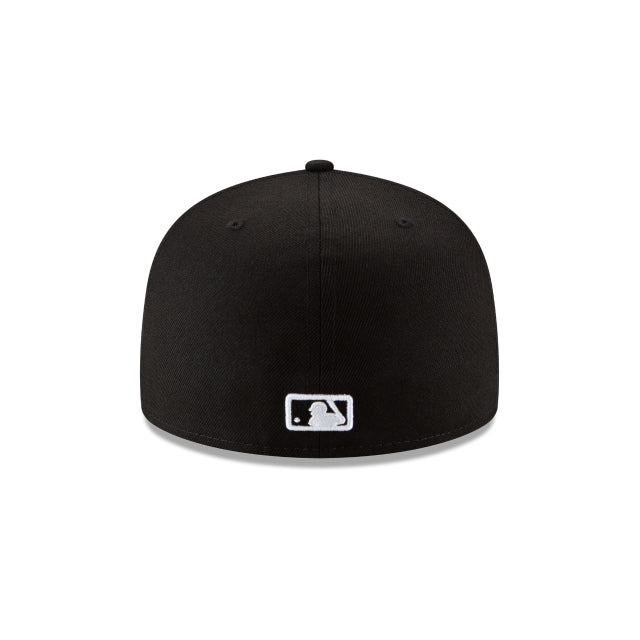 Boston Red Sox Black Outline 59FIFTY Fitted Hat